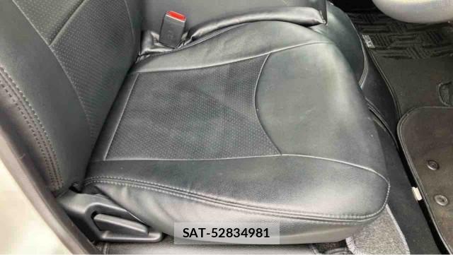 Toyota HIACE VAN 2024-03 8280769-5