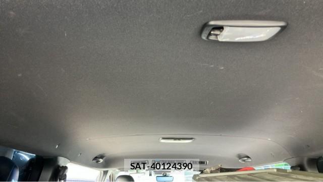 Toyota HIACE VAN 2021-02 8280932-15