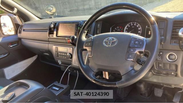 Toyota HIACE VAN 2021-02 8280932-2