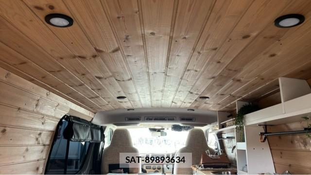Toyota HIACE VAN 2022-04 8280971-15