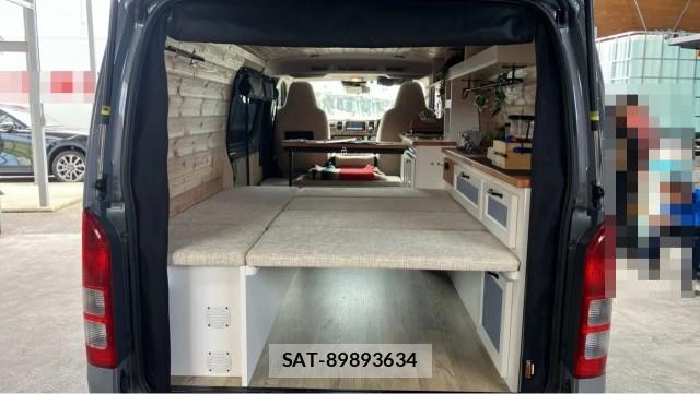 Toyota HIACE VAN 2022-04 8280971-17