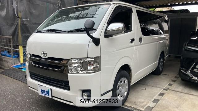 Toyota HIACE VAN 2018-01 8281006-0