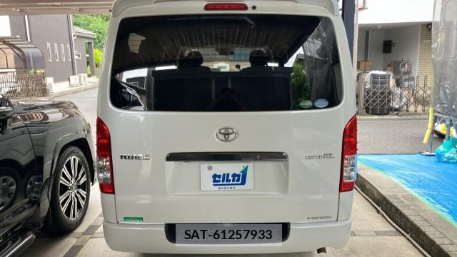 Toyota HIACE VAN 2018-01 8281006-1