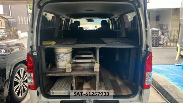 Toyota HIACE VAN 2018-01 8281006-17