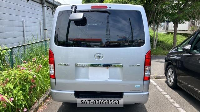 Toyota HIACE VAN 2025-08 8281052-1
