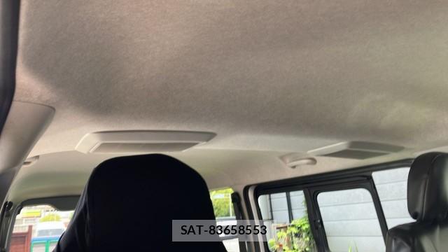 Toyota HIACE VAN 2025-08 8281052-15