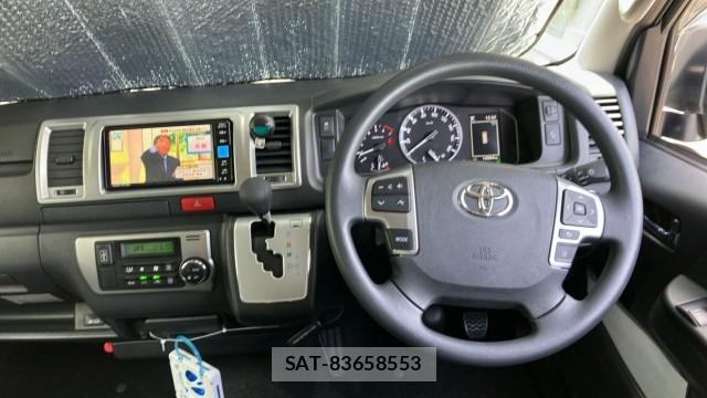 Toyota HIACE VAN 2025-08 8281052-16