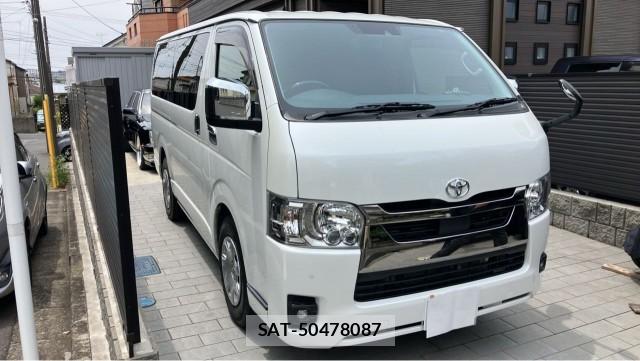 Toyota HIACE VAN 2024-03 8281156-11