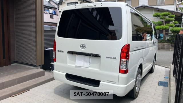 Toyota HIACE VAN 2024-03 8281156-12