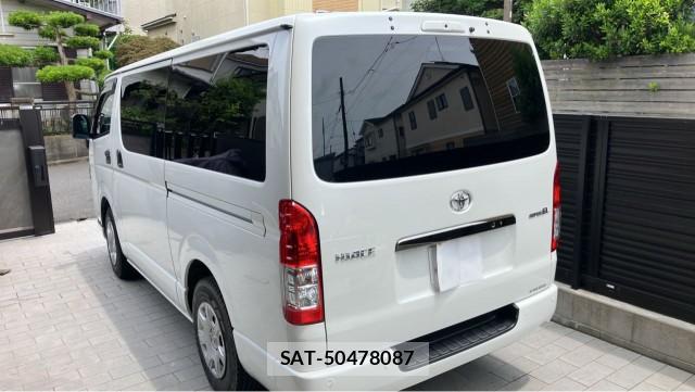 Toyota HIACE VAN 2024-03 8281156-13