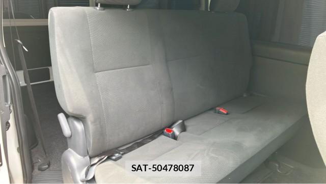 Toyota HIACE VAN 2024-03 8281156-6