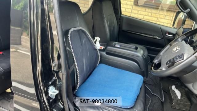 Toyota HIACE VAN 2022-02 8281382-5