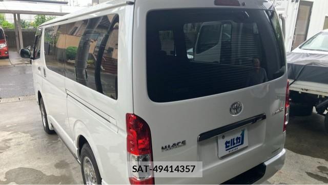 Toyota HIACE VAN 2017-12 8281387-13