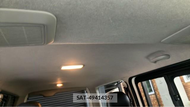 Toyota HIACE VAN 2017-12 8281387-15