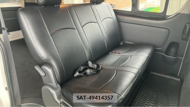 Toyota HIACE VAN 2017-12 8281387-6
