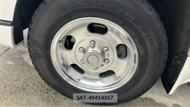 Toyota HIACE VAN 2017-12 8281387-8