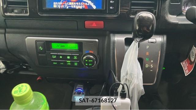 Toyota HIACE VAN 2020-10 8281448-14
