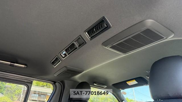 Toyota HIACE VAN 2021-05 8281453-14