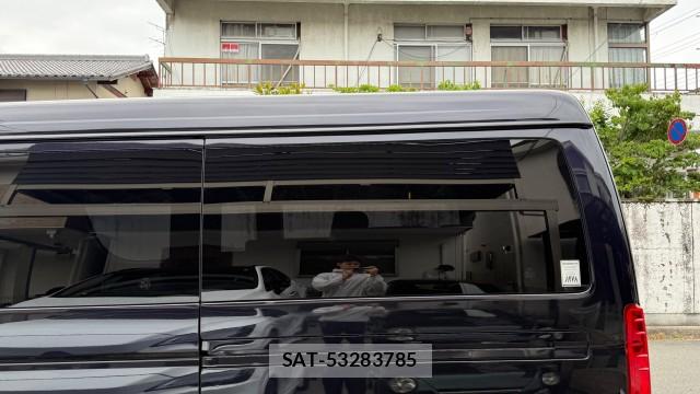 Toyota HIACE VAN 2018-03 8281454-12