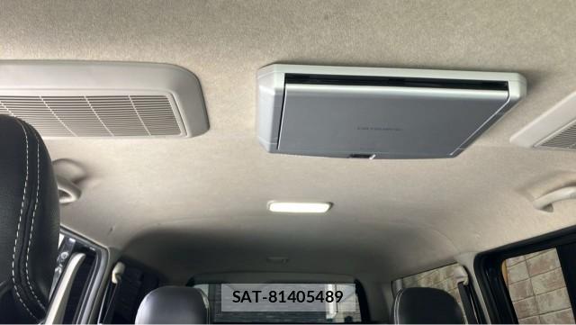 Toyota HIACE VAN 2014-04 8281472-15