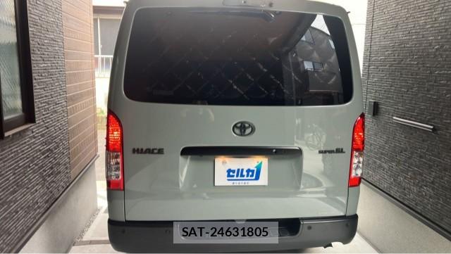 Toyota HIACE VAN 2024-10 8281534-1