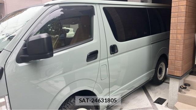 Toyota HIACE VAN 2024-10 8281534-10