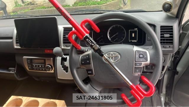 Toyota HIACE VAN 2024-10 8281534-16