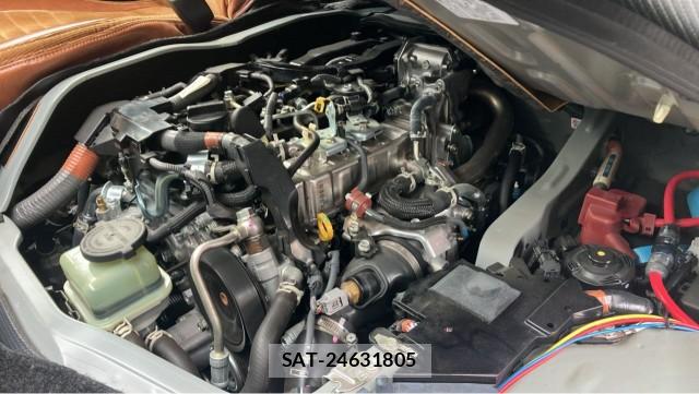 Toyota HIACE VAN 2024-10 8281534-7