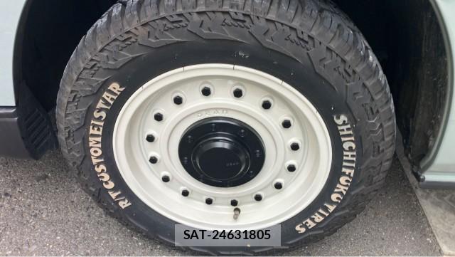 Toyota HIACE VAN 2024-10 8281534-8