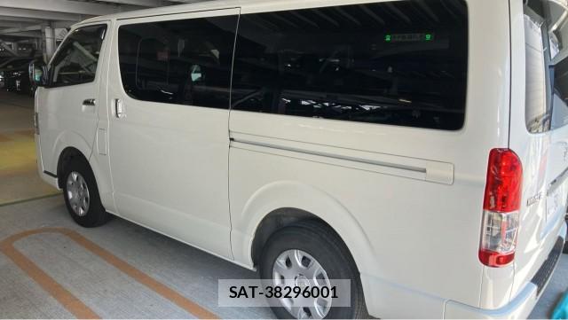 Toyota HIACE VAN 2021-11 8281537-10