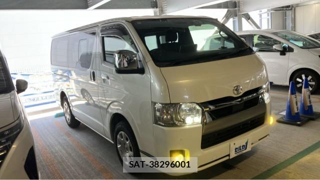 Toyota HIACE VAN 2021-11 8281537-11