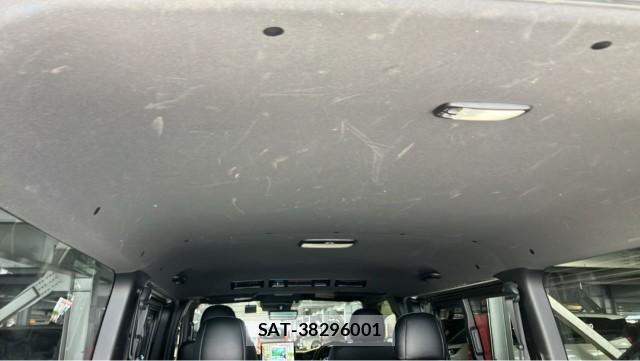 Toyota HIACE VAN 2021-11 8281537-15