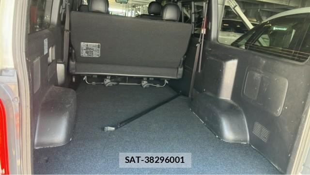 Toyota HIACE VAN 2021-11 8281537-17