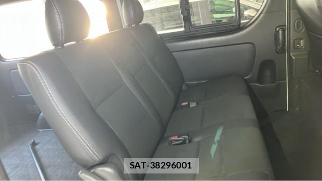 Toyota HIACE VAN 2021-11 8281537-6