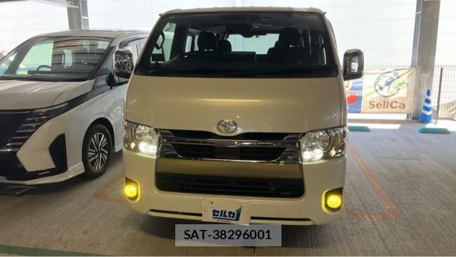 Toyota HIACE VAN 2021-11 8281537-9