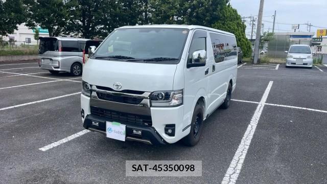 Toyota HIACE VAN 2026-04 8281622-0