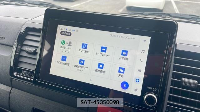 Toyota HIACE VAN 2026-04 8281622-4