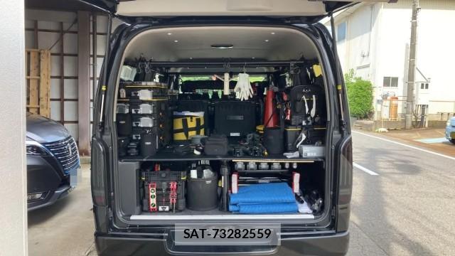 Toyota HIACE VAN 2017-01 8281634-17
