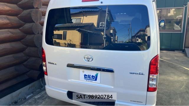 Toyota HIACE VAN 2026-02 8281675-1