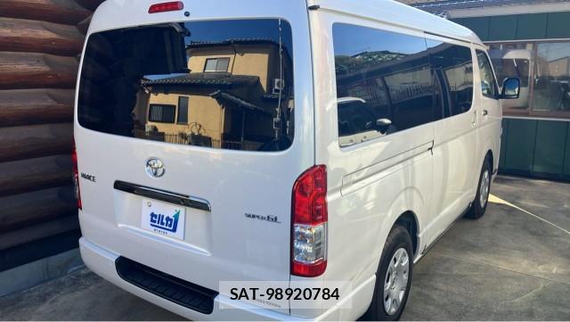 Toyota HIACE VAN 2026-02 8281675-12