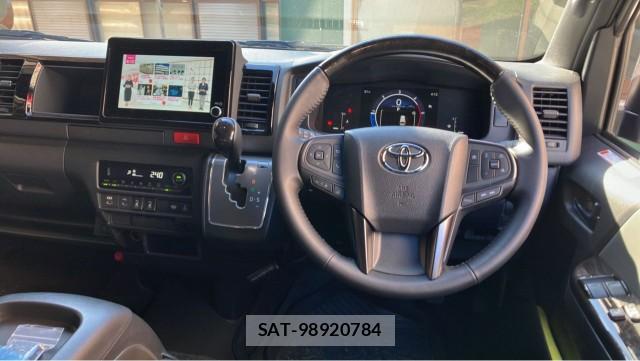 Toyota HIACE VAN 2026-02 8281675-16