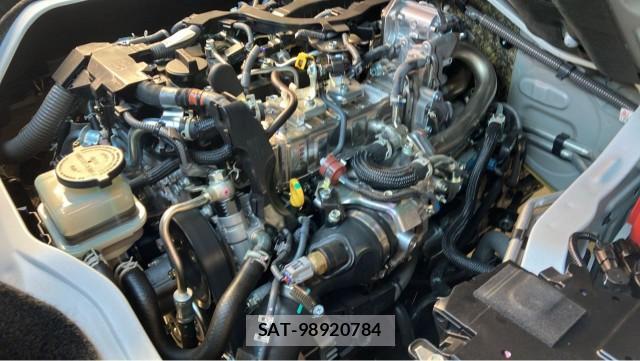 Toyota HIACE VAN 2026-02 8281675-7