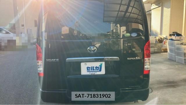 Toyota HIACE VAN 2019-06 8281707-1