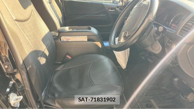 Toyota HIACE VAN 2019-06 8281707-5