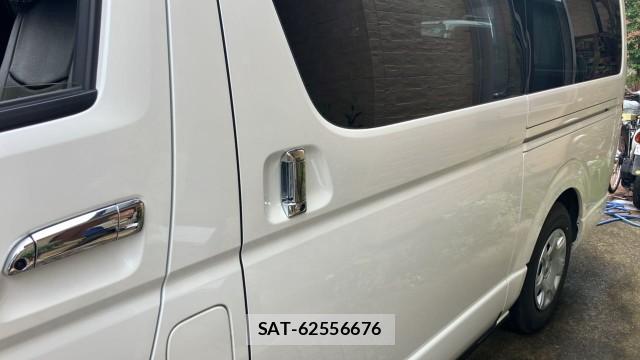 Toyota HIACE VAN 2023-04 8281782-10