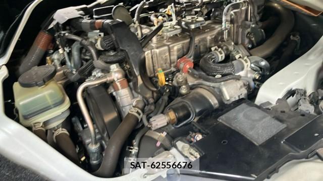 Toyota HIACE VAN 2023-04 8281782-7