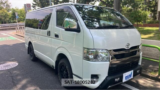 Toyota HIACE VAN 2023-02 8281814-11
