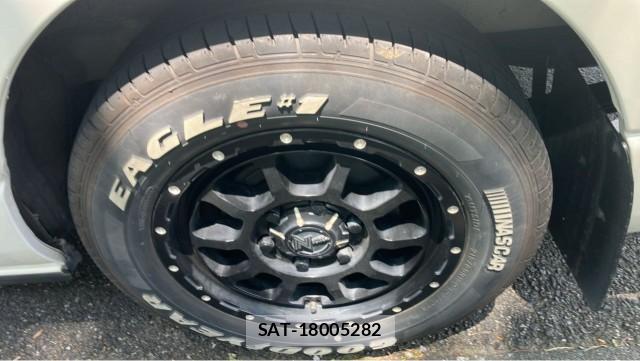 Toyota HIACE VAN 2023-02 8281814-8