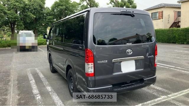 Toyota HIACE VAN 2020-09 8281854-12