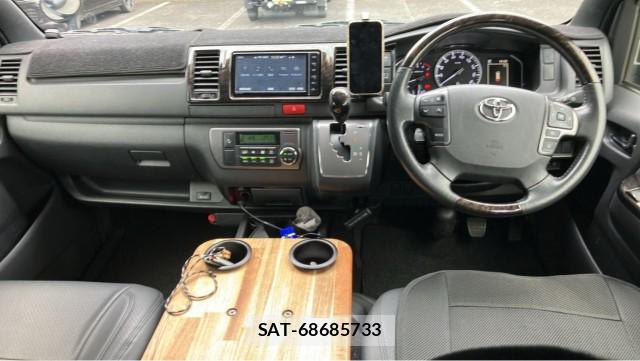 Toyota HIACE VAN 2020-09 8281854-2
